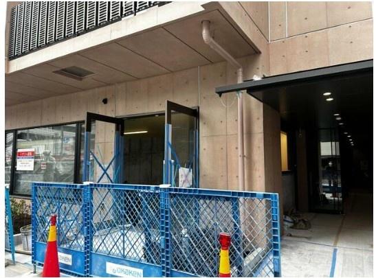 Ｔ－ＰＬＡＣＥ　北斎　Ｓｔ．店舗