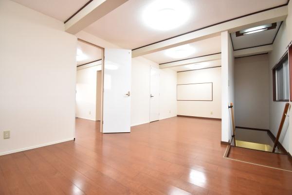 牛久保町事務所付戸建