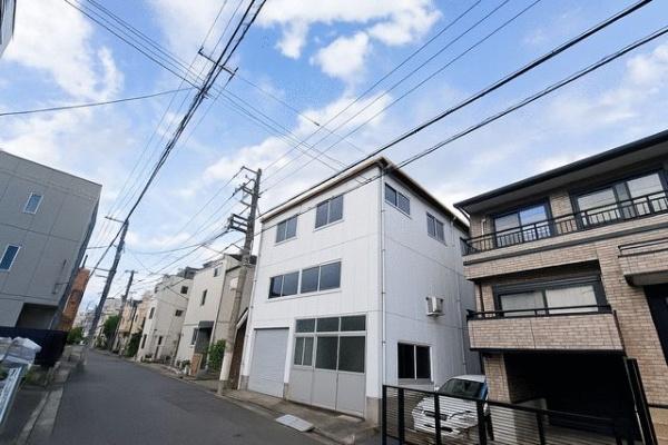 横浜市鶴見区向井町３丁目のアパート
