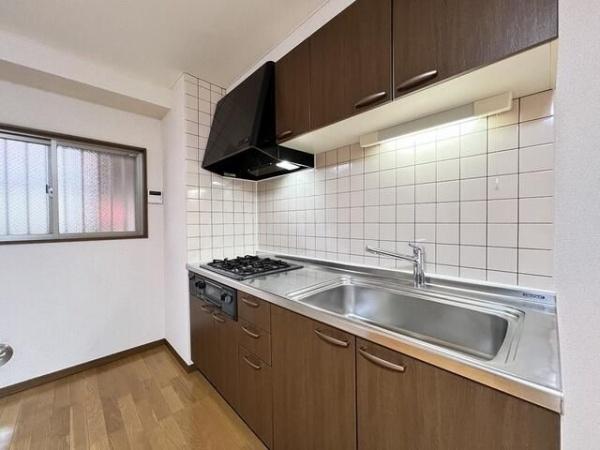 川崎市高津区梶ケ谷３丁目のマンション
