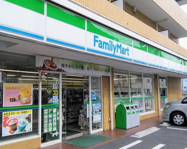 川崎市幸区南加瀬４丁目のマンション(ファミリーマート日吉六丁目店)