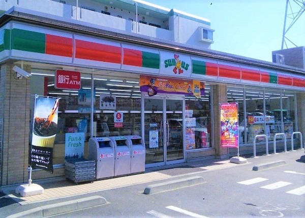 横浜市鶴見区獅子ケ谷１丁目のアパート(サンクス横浜二ツ池店)