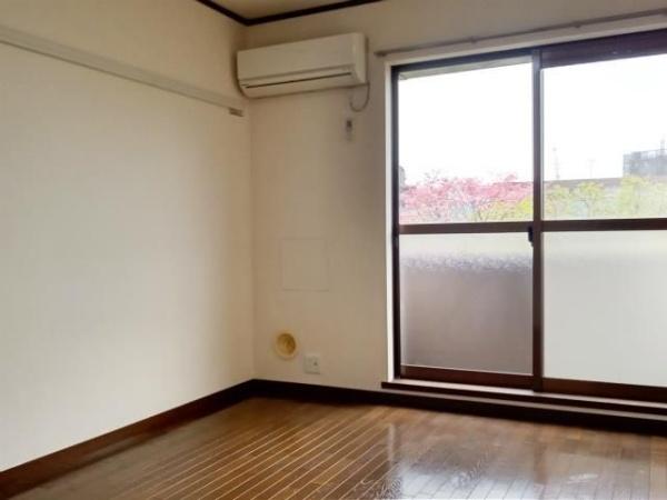 横浜市鶴見区獅子ケ谷１丁目のアパート