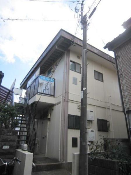 川崎市中原区下小田中２丁目のアパート