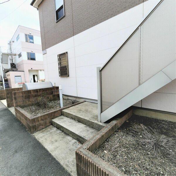 川崎市中原区上小田中７丁目のアパート