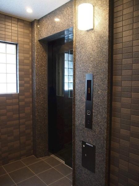 川崎市中原区新丸子町のマンション