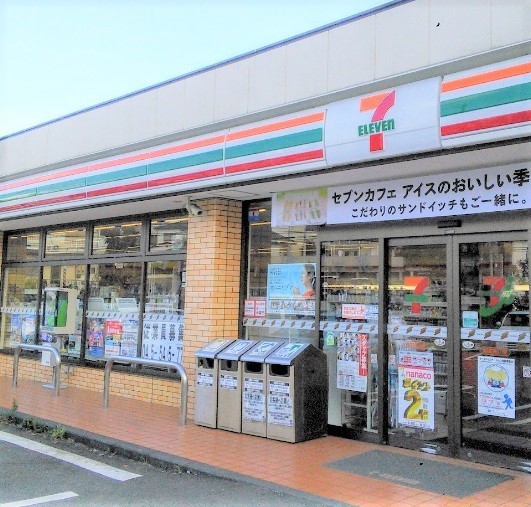 横浜市港北区下田町５丁目のマンション(セブンイレブン横浜高田東3丁目店)
