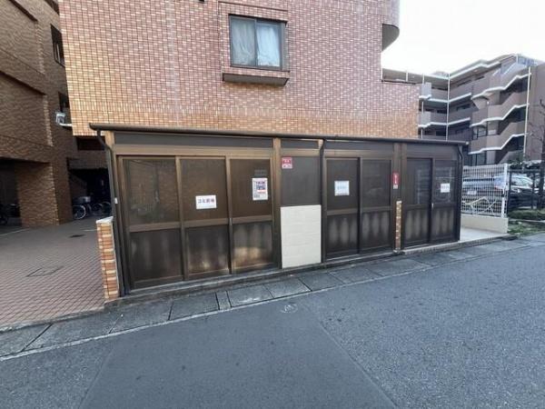 川崎市中原区上新城２丁目のマンション