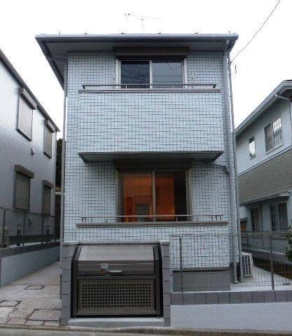 川崎市高津区末長1丁目のアパート