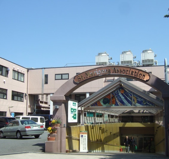川崎市宮前区東有馬４丁目のアパート(（財）聖マリアンナ会東横惠愛病院)