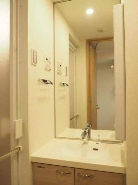 川崎市高津区溝口３丁目のマンション