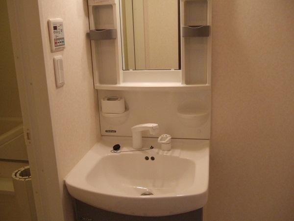 横浜市港北区大倉山５丁目のマンション