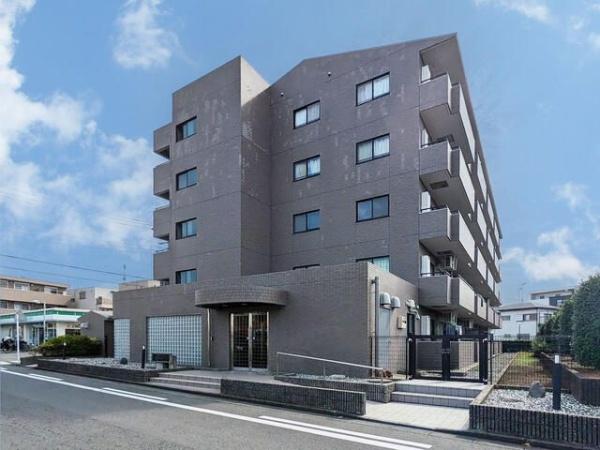 ウィステリア　ヴィラ