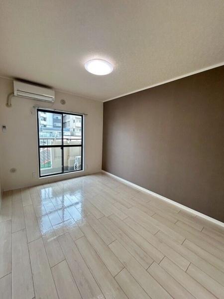 川崎市幸区中幸町１丁目のマンション