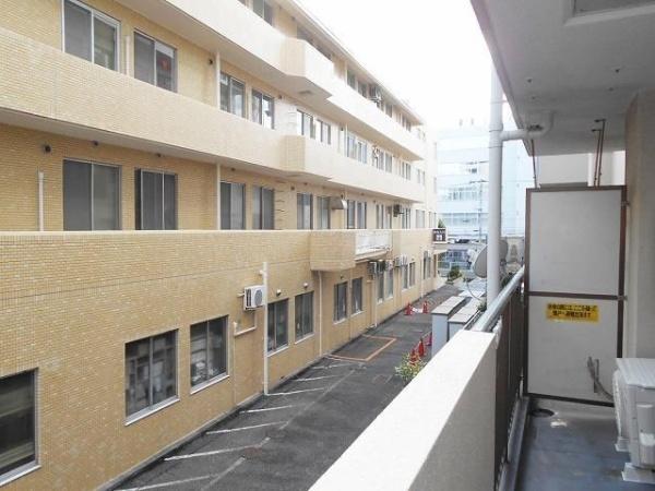 横浜市神奈川区入江２丁目のマンション