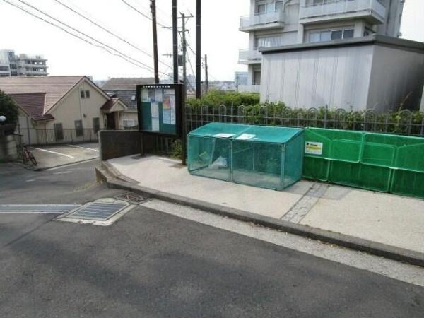 横浜市中区山手町のアパート