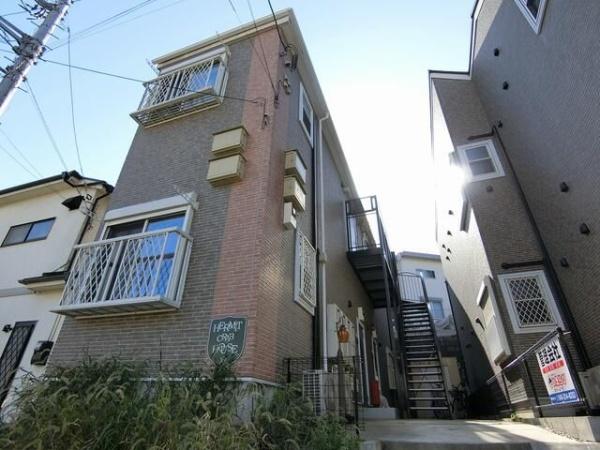 横浜市保土ケ谷区峰沢町のアパート