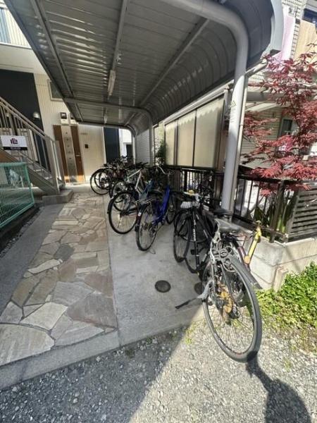 川崎市中原区小杉御殿町２丁目のアパート
