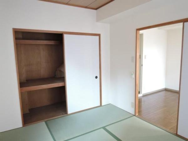 川崎市幸区中幸町４丁目のマンション