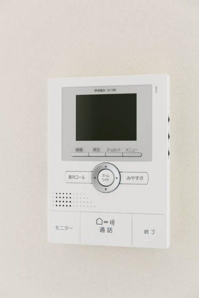 川崎市高津区梶ケ谷６丁目のテラスハウス
