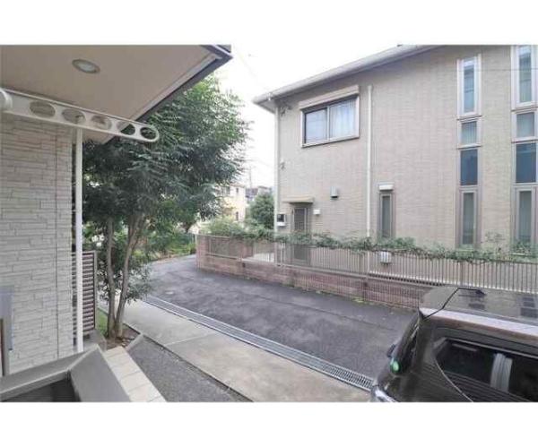 川崎市高津区二子４丁目のアパート