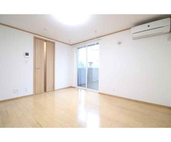 川崎市高津区二子４丁目のアパート