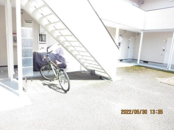 横浜市青葉区新石川１丁目のアパート