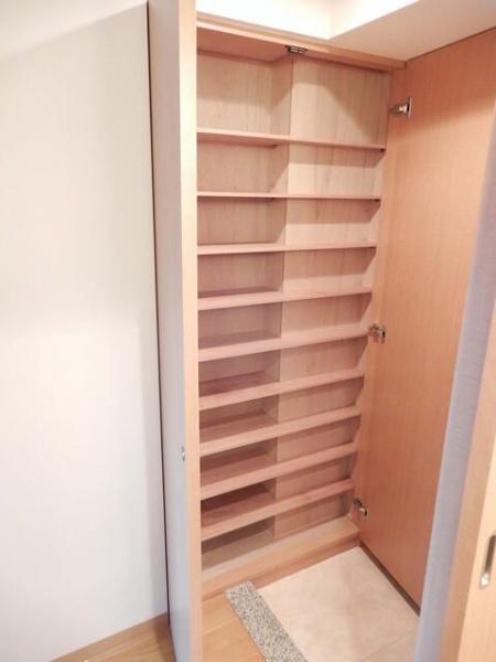 川崎市高津区坂戸３丁目のマンション