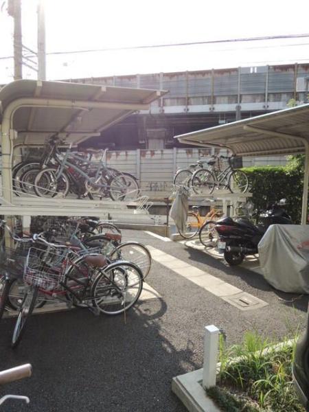 川崎市高津区坂戸３丁目のマンション
