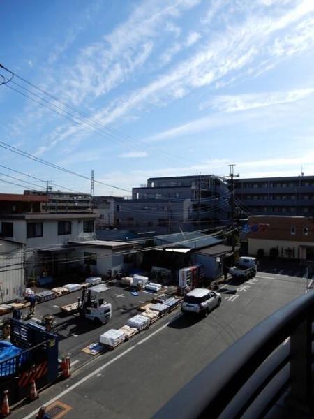 川崎市高津区坂戸３丁目のマンション