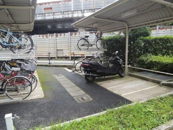 川崎市高津区坂戸３丁目のマンション