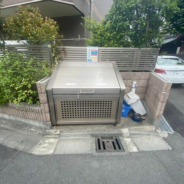 川崎市中原区下小田中１丁目のマンション