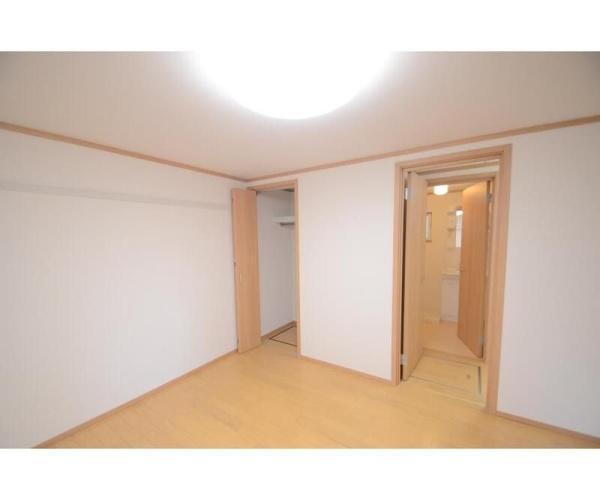 川崎市高津区二子４丁目のアパート