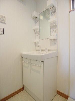 目黒区目黒本町６丁目のアパート