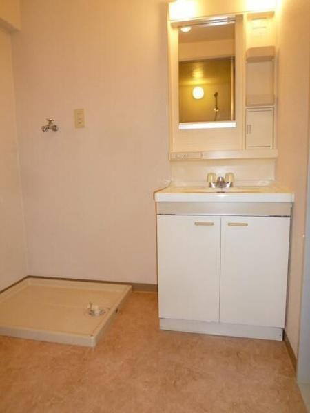 川崎市高津区末長１丁目のマンション