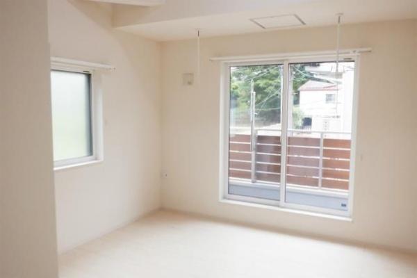 横浜市鶴見区豊岡町のテラスハウス