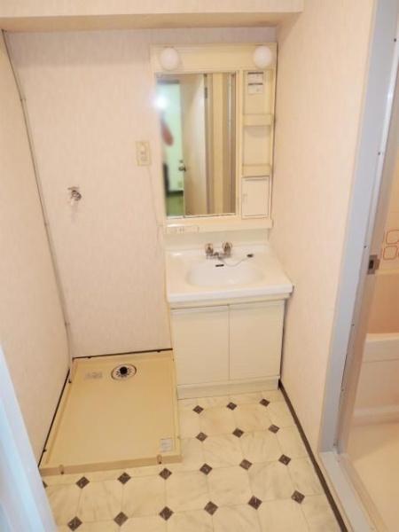 横浜市鶴見区平安町２丁目のマンション