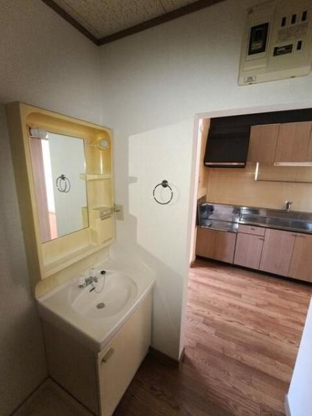 横浜市鶴見区平安町２丁目のマンション