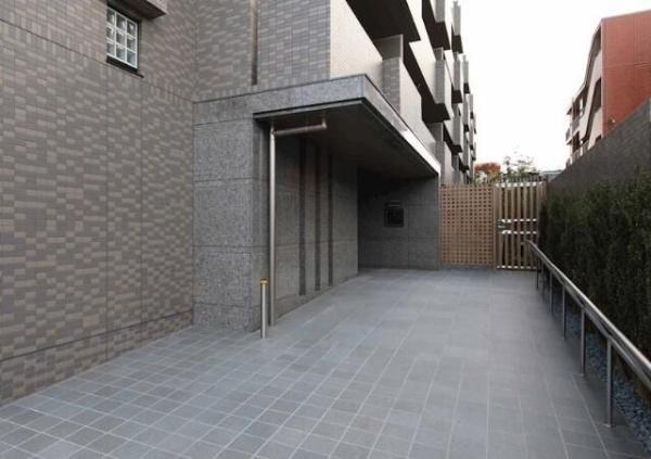 川崎市高津区末長４丁目のマンション