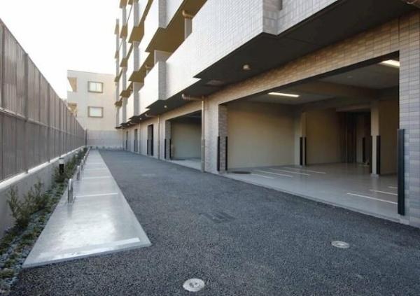 川崎市高津区末長４丁目のマンション