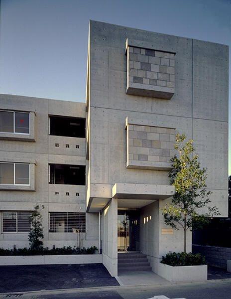 川崎市中原区宮内３丁目のマンション