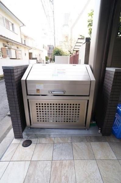 川崎市中原区新丸子東２丁目のマンション