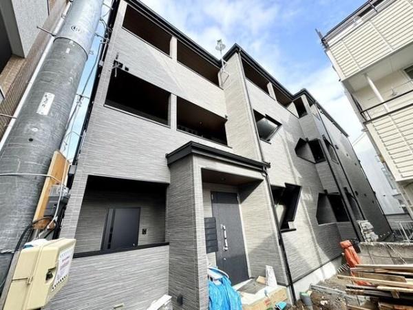 クラウンパレス