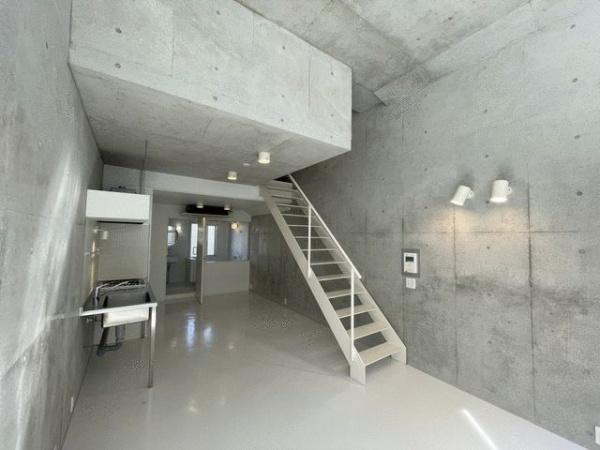 横浜市鶴見区鶴見中央１丁目のマンション