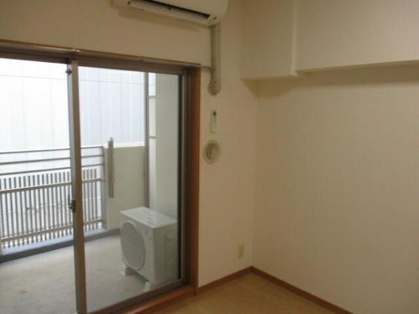横浜市港北区新横浜３丁目のマンション
