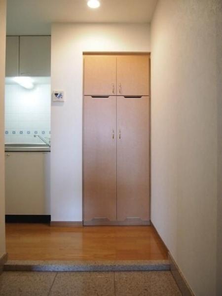 世田谷区下馬６丁目のマンション