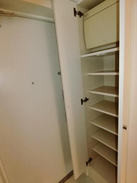 川崎市高津区久本３丁目のマンション