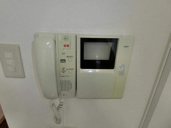 川崎市高津区久本３丁目のマンション