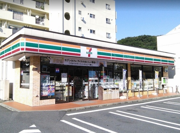横浜市港北区日吉本町３丁目のマンション(セブンイレブン横浜日吉本町3丁目店)
