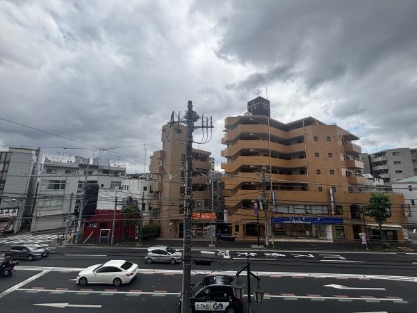 横浜市神奈川区六角橋１丁目のマンション